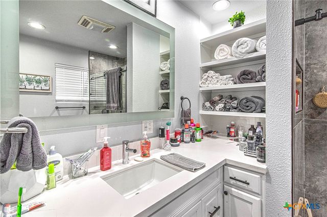 10 W Zenith Avenue, Temple, TX 76501