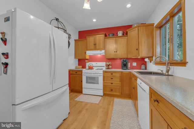 162 EDGEWOOD AVE, Audubon, NJ 08106