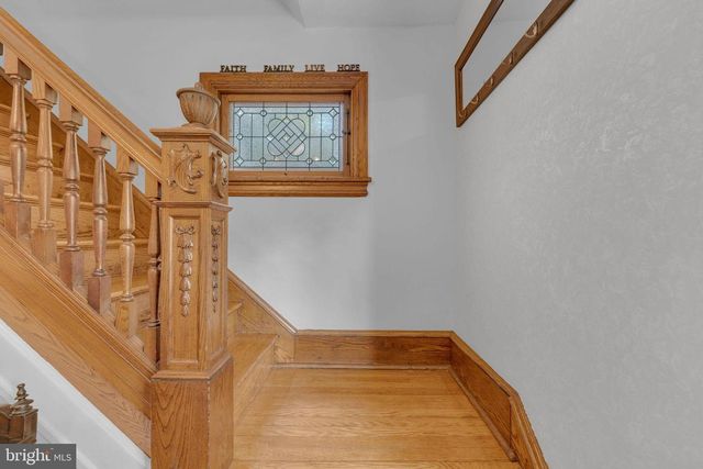 162 EDGEWOOD AVE, Audubon, NJ 08106