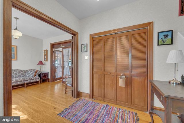 162 EDGEWOOD AVE, Audubon, NJ 08106