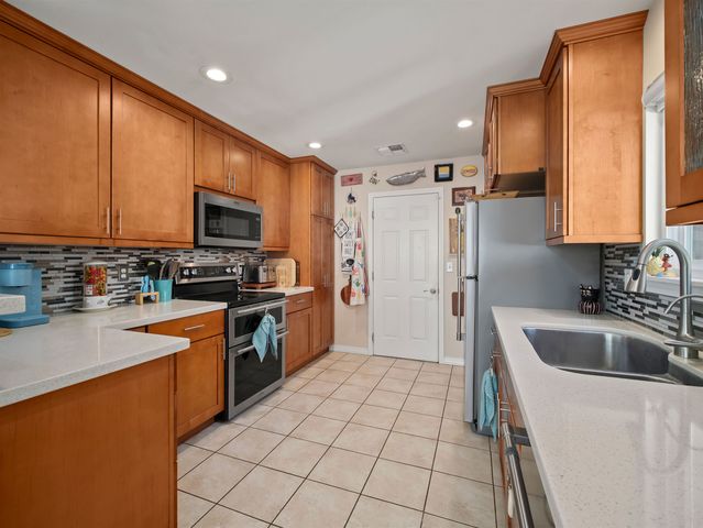 273 Kawailani Cir, Kihei, HI 96753