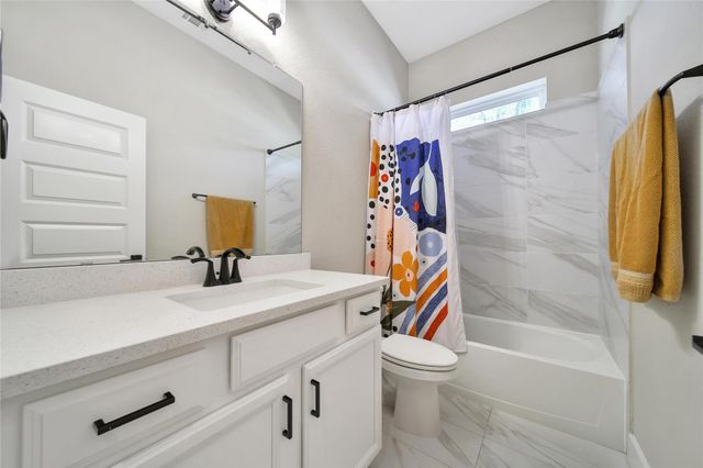 325 Bromley Square Drive, Montgomery, TX 77316