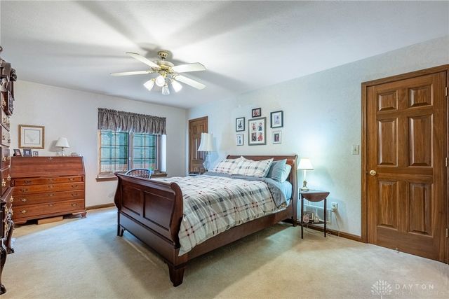 2582 Vienna Estates Drive, Miami Twp, OH 45459