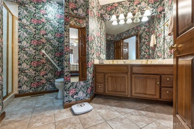 2582 Vienna Estates Drive, Miami Twp, OH 45459