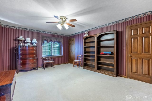 2582 Vienna Estates Drive, Miami Twp, OH 45459
