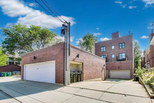 421 S Ridgeland Avenue 2S, Oak Park, IL 60302