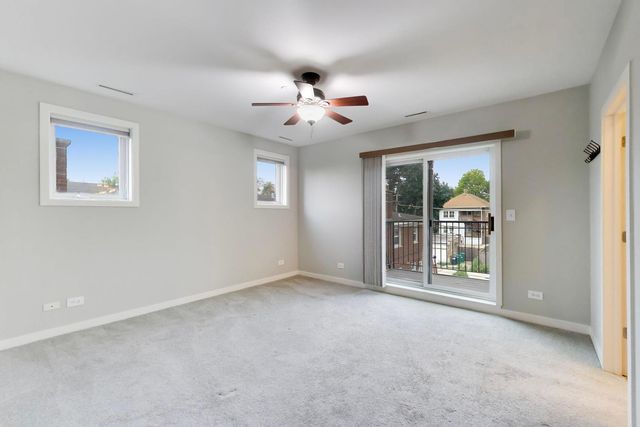 421 S Ridgeland Avenue 2S, Oak Park, IL 60302