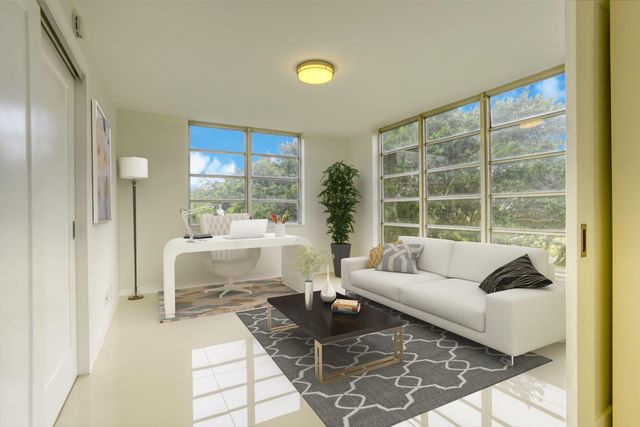 535 Oaks Drive 510, Pompano Beach, FL 33069