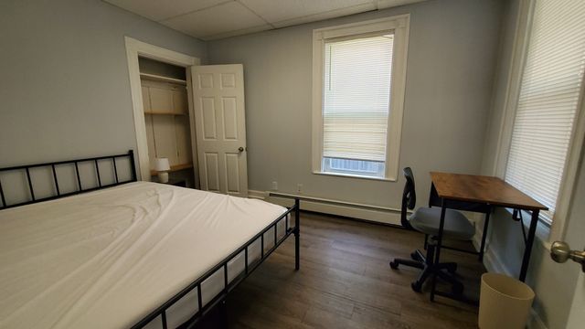 6 7th St. 6, Cambridge, MA 02141