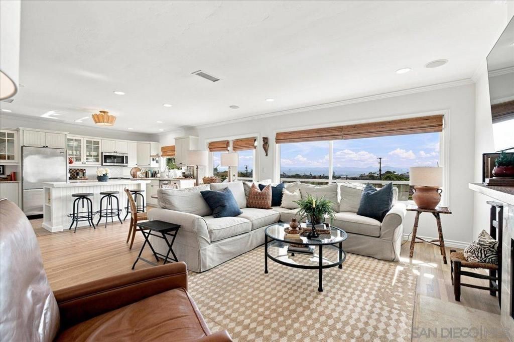 1122 Catalina Blvd, San Diego, CA 92107 — photo 2