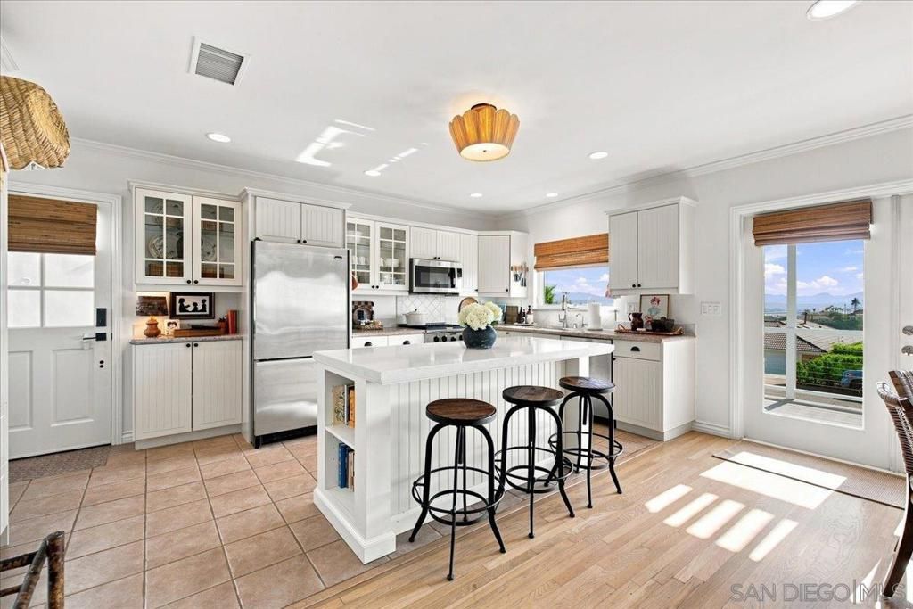 1122 Catalina Blvd, San Diego, CA 92107 — photo 4