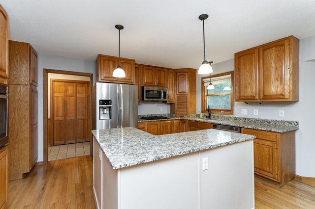 2319 Viola View Lane NE, Rochester, MN 55906