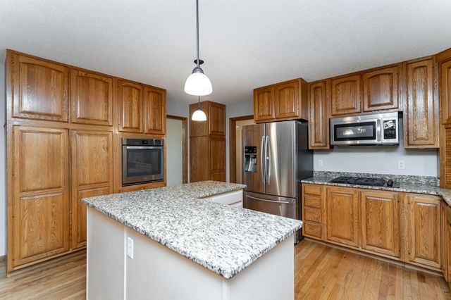 2319 Viola View Lane NE, Rochester, MN 55906