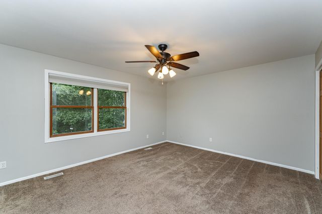 2319 Viola View Lane NE, Rochester, MN 55906