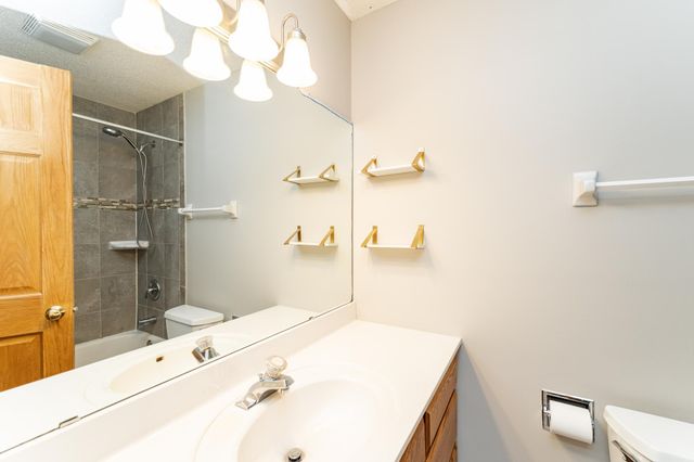 2319 Viola View Lane NE, Rochester, MN 55906