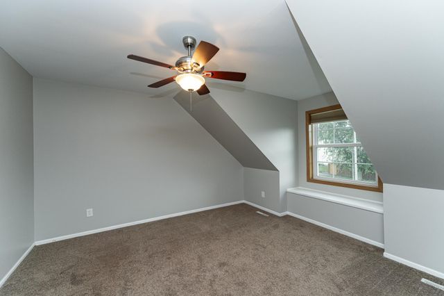 2319 Viola View Lane NE, Rochester, MN 55906