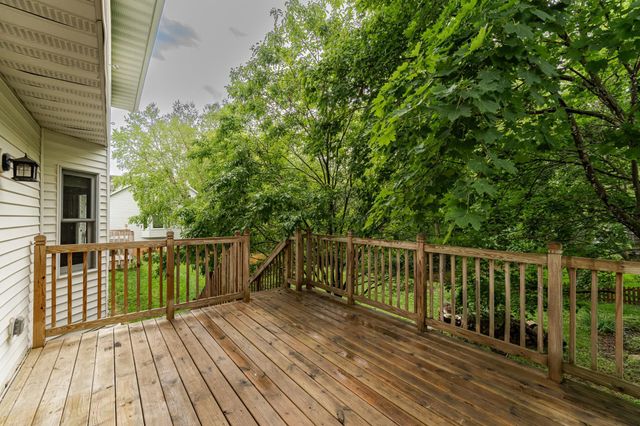 2319 Viola View Lane NE, Rochester, MN 55906