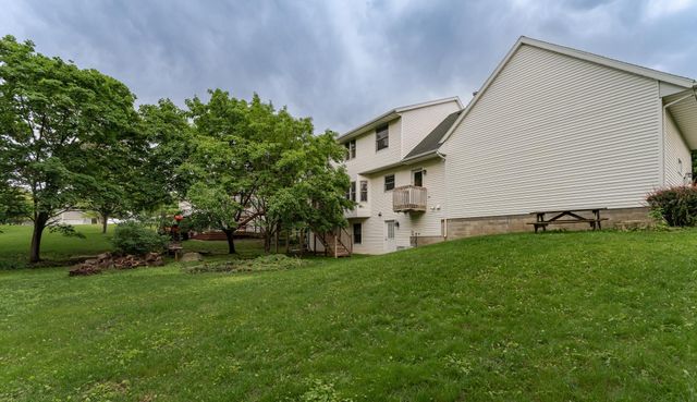 2319 Viola View Lane NE, Rochester, MN 55906