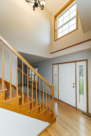 2319 Viola View Lane NE, Rochester, MN 55906