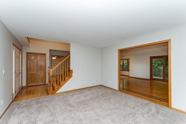 2319 Viola View Lane NE, Rochester, MN 55906