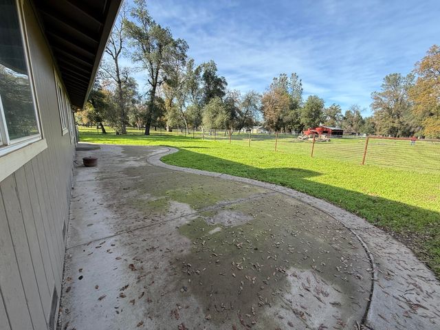 17140 Evergreen Road, Cottonwood, CA 96022