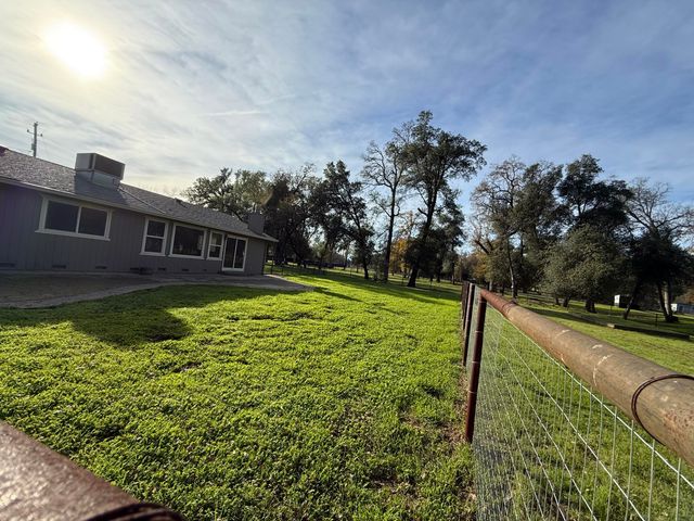 17140 Evergreen Road, Cottonwood, CA 96022