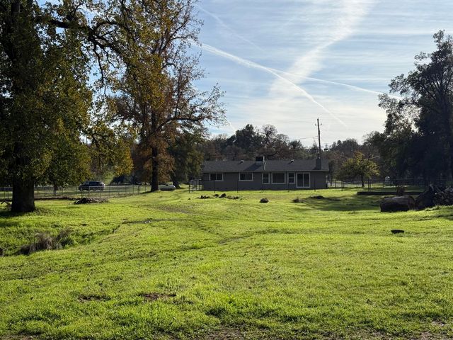 17140 Evergreen Road, Cottonwood, CA 96022