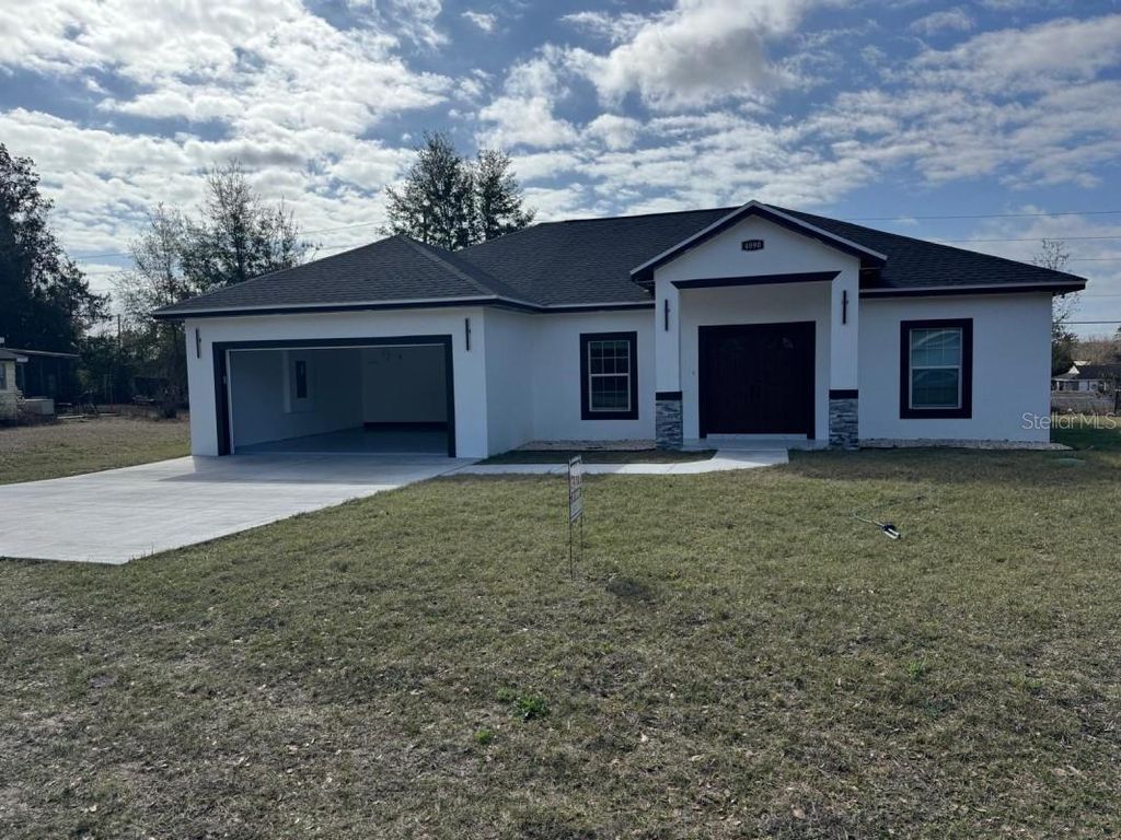Image 1 of property listing at 4090 SE 134TH PLACE, Belleview, FL 34420