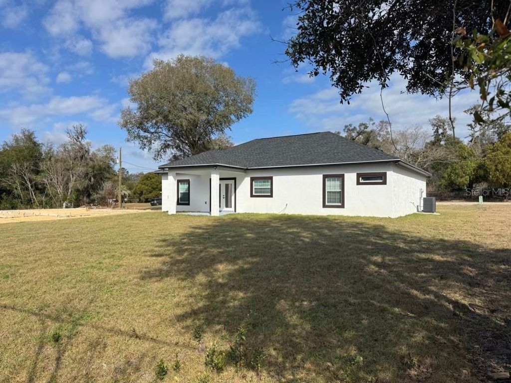 Image 20 of property listing at 4090 SE 134TH PLACE, Belleview, FL 34420