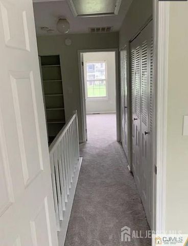 221 Hampshire Court, Piscataway, NJ 08854