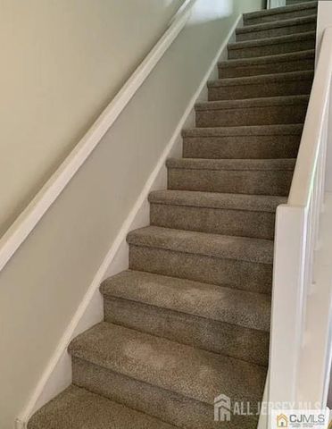 221 Hampshire Court, Piscataway, NJ 08854