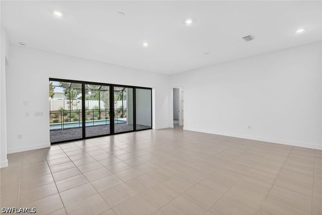 24605 Marina Del Ray DR, Bonita Springs, FL 34135