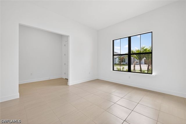 24605 Marina Del Ray DR, Bonita Springs, FL 34135