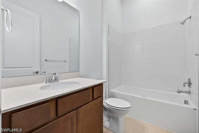 24605 Marina Del Ray DR, Bonita Springs, FL 34135