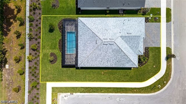 24605 Marina Del Ray DR, Bonita Springs, FL 34135