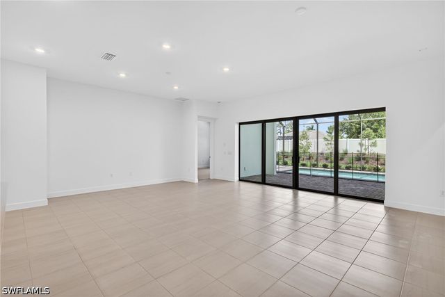 24605 Marina Del Ray DR, Bonita Springs, FL 34135