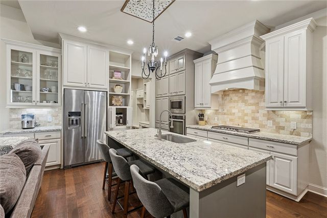 2618 Portland Avenue, College Station, TX 77845