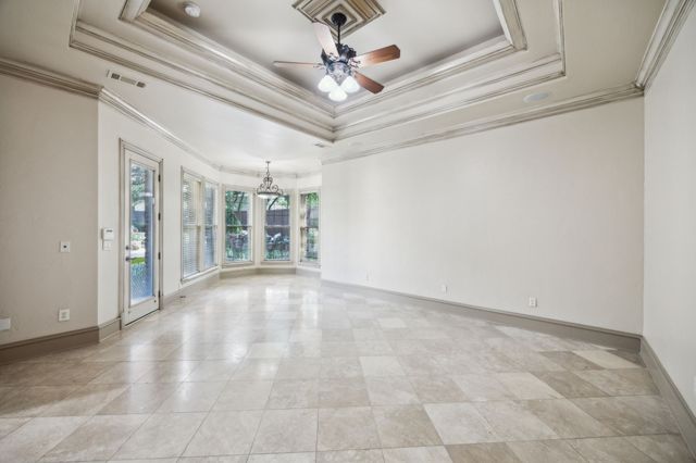 585 N Peytonville Avenue, Southlake, TX 76092