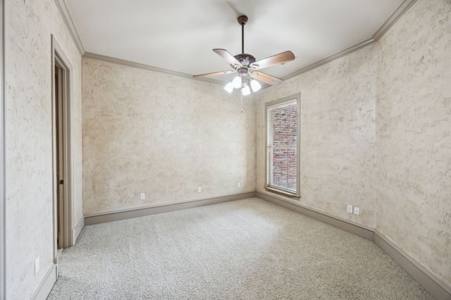 585 N Peytonville Avenue, Southlake, TX 76092