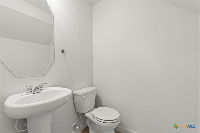 4837 Park Glen, Marion, TX 78124