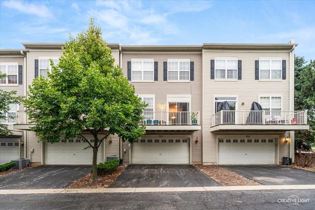 757 Station Boulevard, Aurora, IL 60504