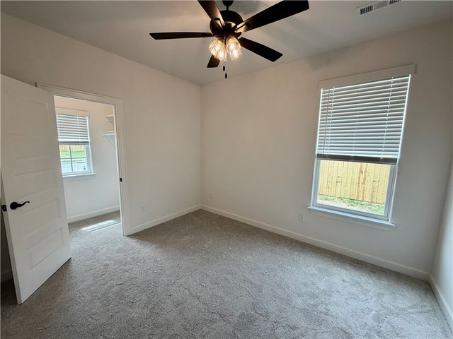632 Primitivo Avenue, Tontitown, AR 72762