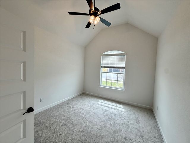632 Primitivo Avenue, Tontitown, AR 72762