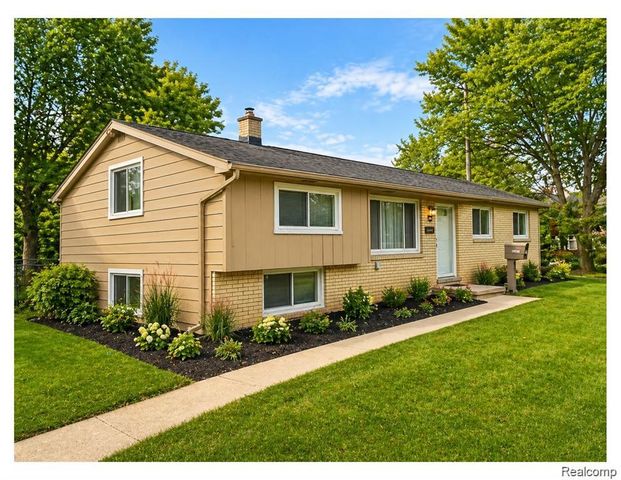 11360 Deno Court, Sterling Heights, MI 48314