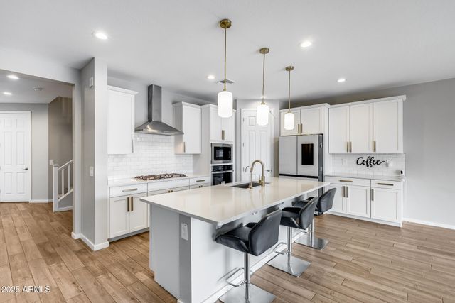 17635 W RED FOX Road W, Surprise, AZ 85387