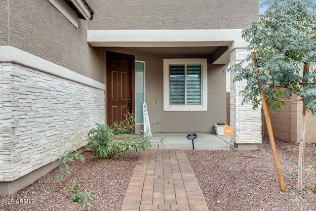 17635 W RED FOX Road W, Surprise, AZ 85387