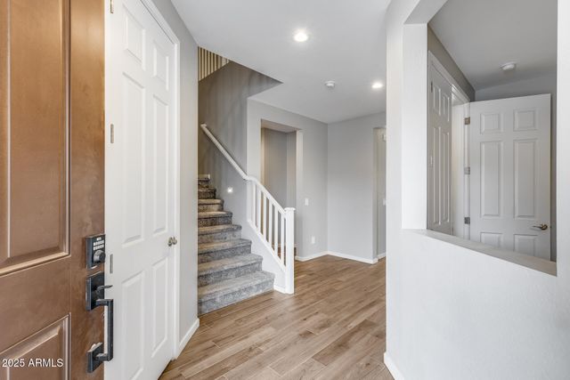 17635 W RED FOX Road W, Surprise, AZ 85387