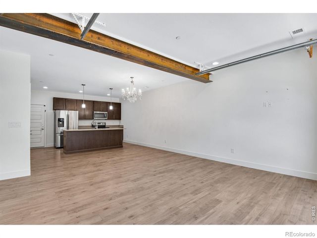19570 E Sunset Circle, Aurora, CO 80015