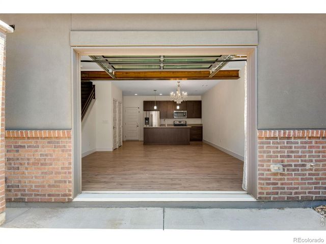 19570 E Sunset Circle, Aurora, CO 80015