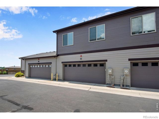 19570 E Sunset Circle, Aurora, CO 80015